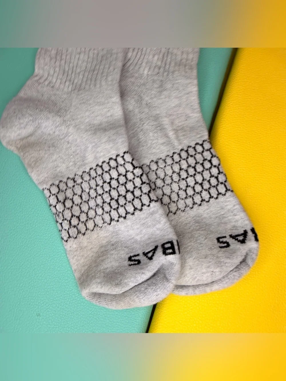 Bombas Men's Athletic Crew Socks 3pairs - Light Gray & Charcoal/Blue Size Medium